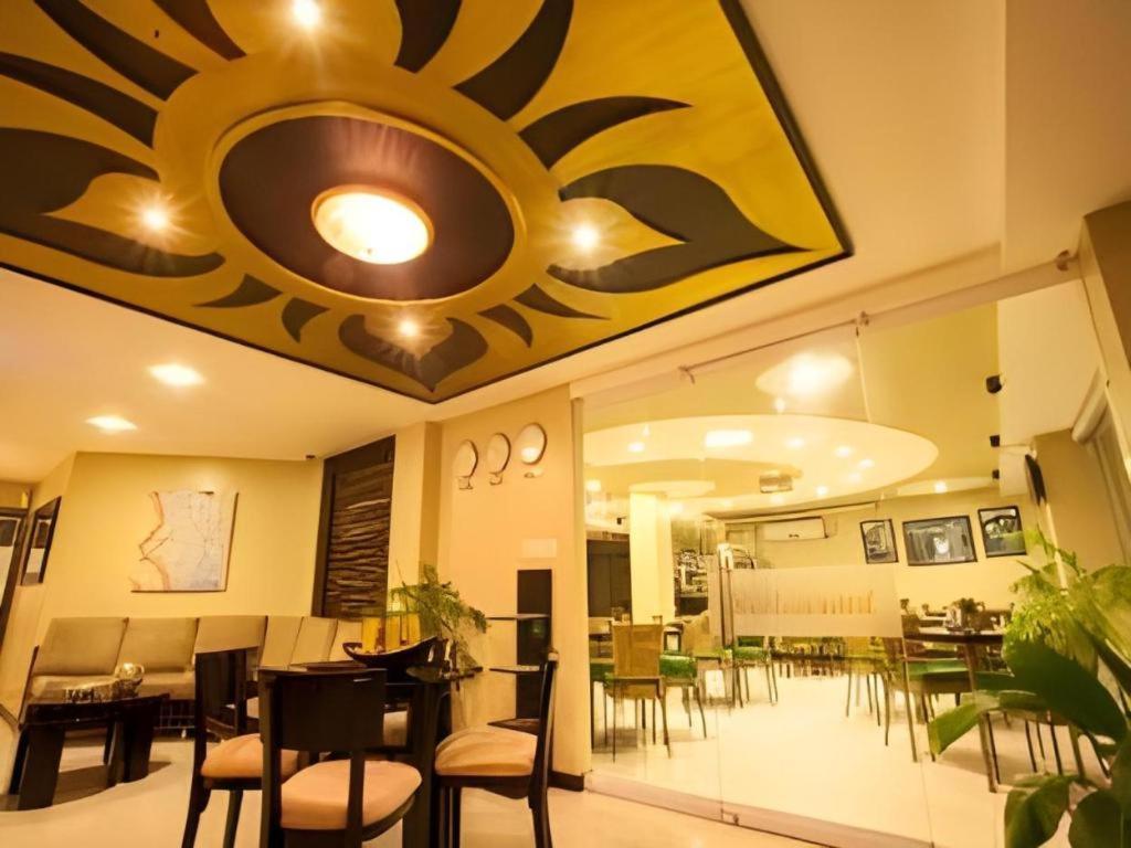 L Square Hotel Tarlac City Dış mekan fotoğraf