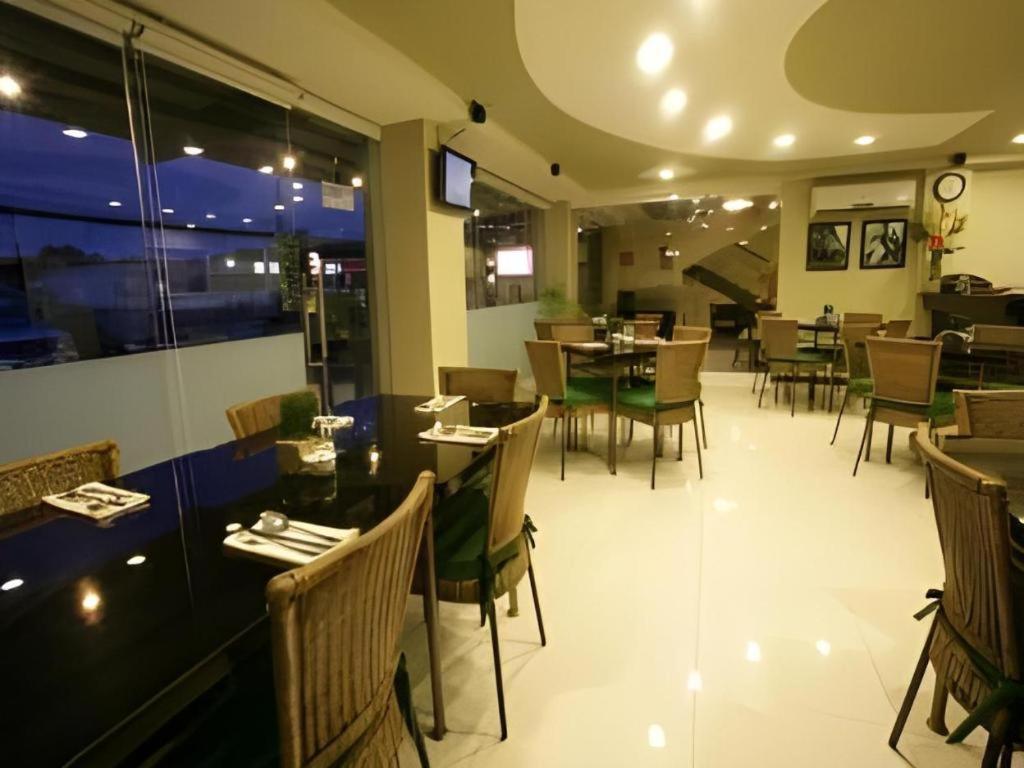 L Square Hotel Tarlac City Dış mekan fotoğraf