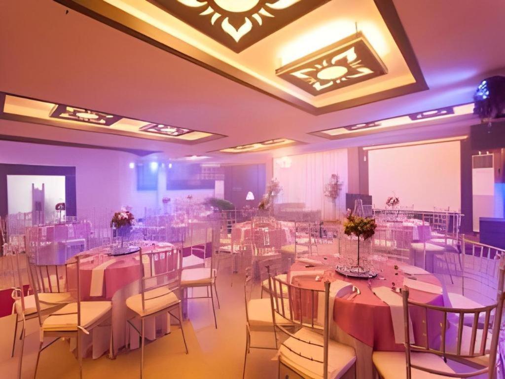 L Square Hotel Tarlac City Dış mekan fotoğraf