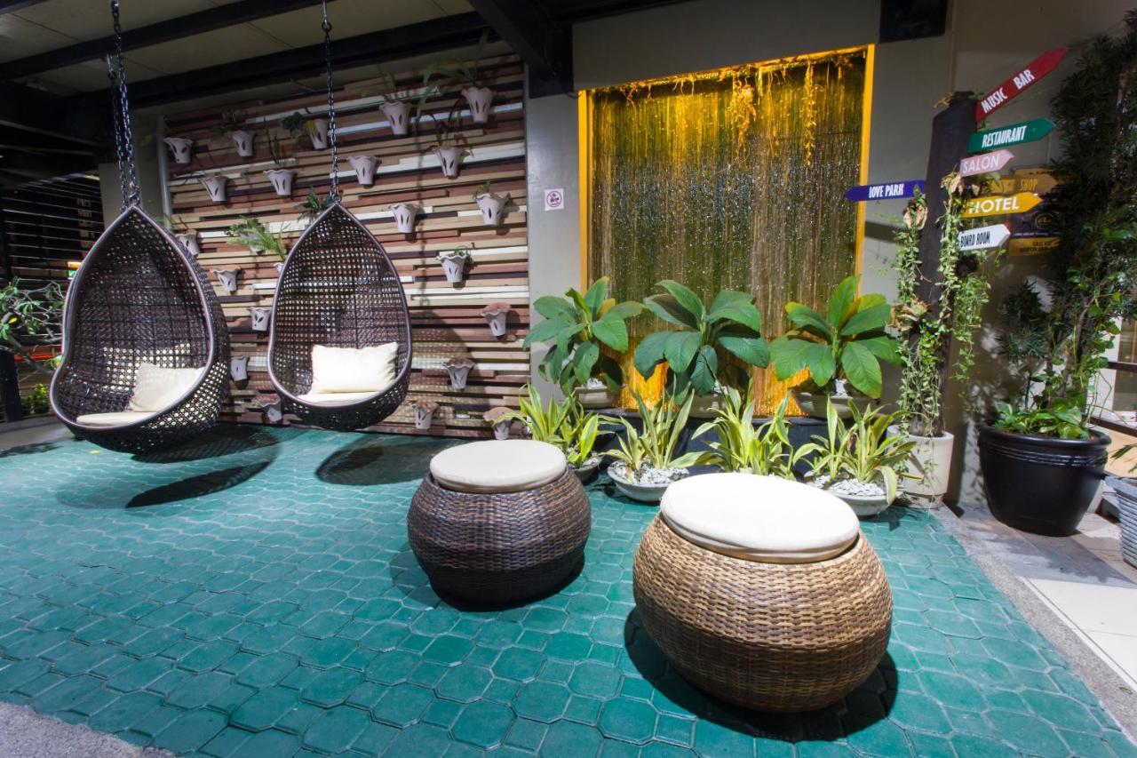 L Square Hotel Tarlac City Dış mekan fotoğraf